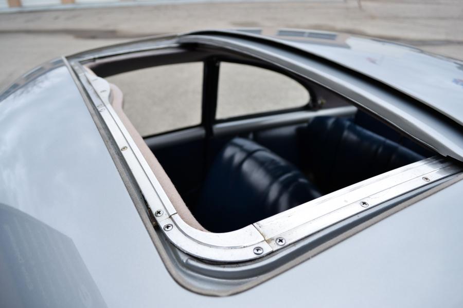  Porsche 356 Pre-A Coupe 1955 года  (фото 11 из 20)